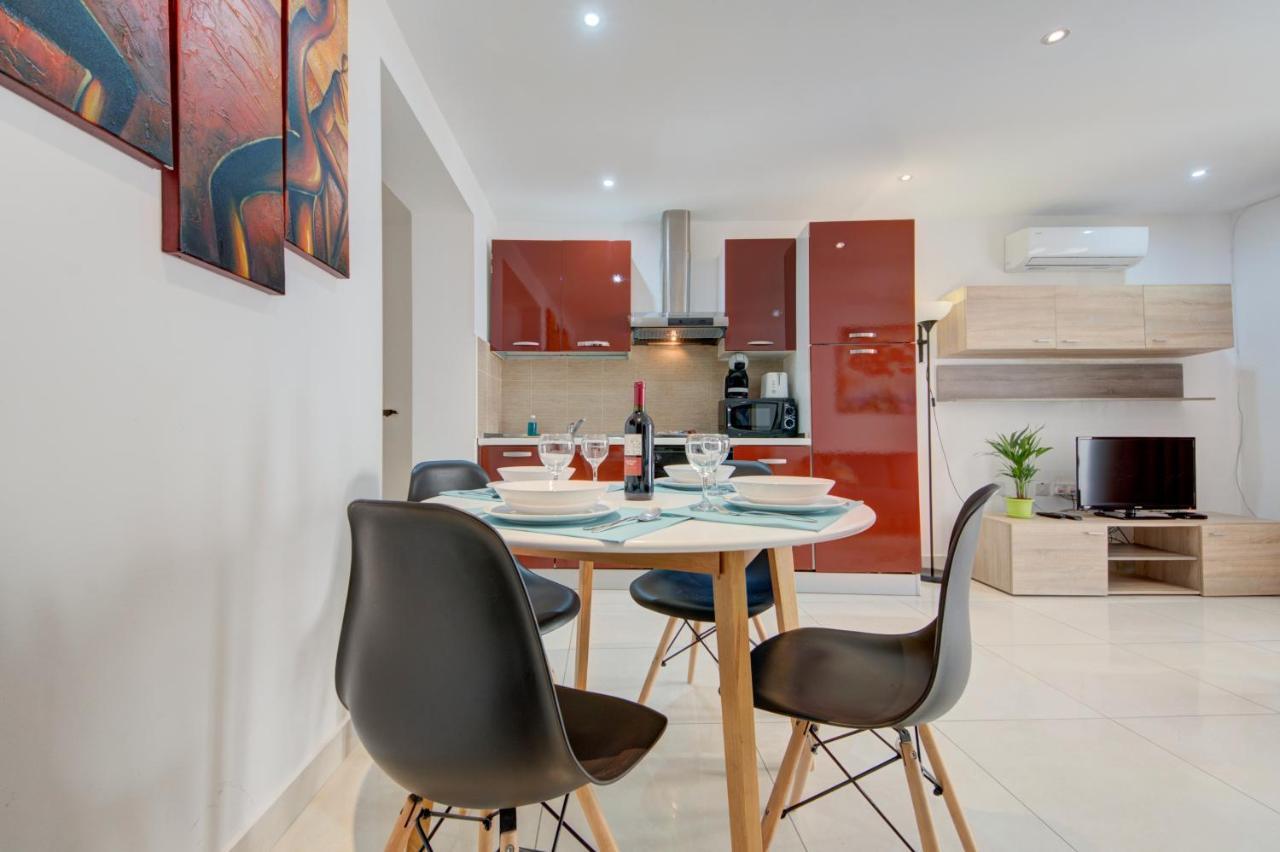Sapphire Court 2 Bedroom Apartments By Shortletsmalta Сліма Екстер'єр фото